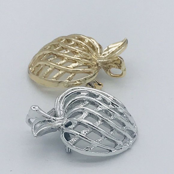 Gerry's Vintage Lattice Textured Apple Brooch Pens - Picture 3 of 9